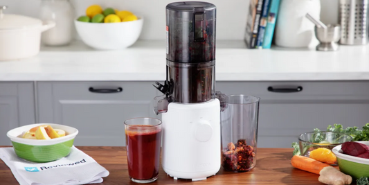 What is a Slow Juicer? The Full Beginner-Friendly Breakdown